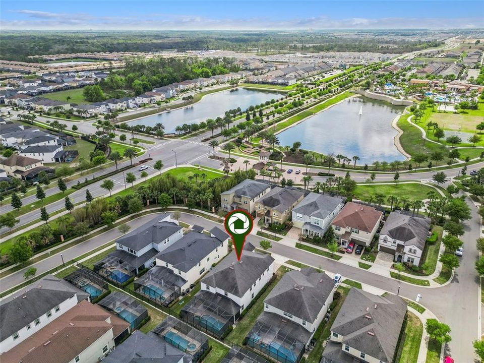 Active With Contract: $699,000 (9 beds, 6 baths, 4363 Square Feet)