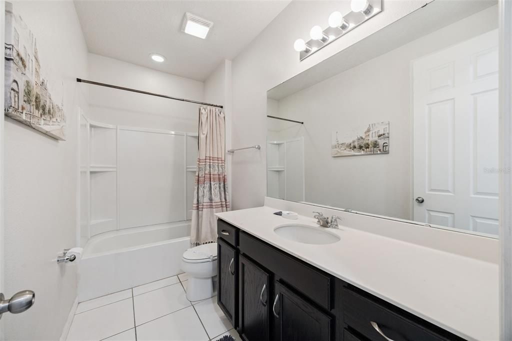 Active With Contract: $699,000 (9 beds, 6 baths, 4363 Square Feet)