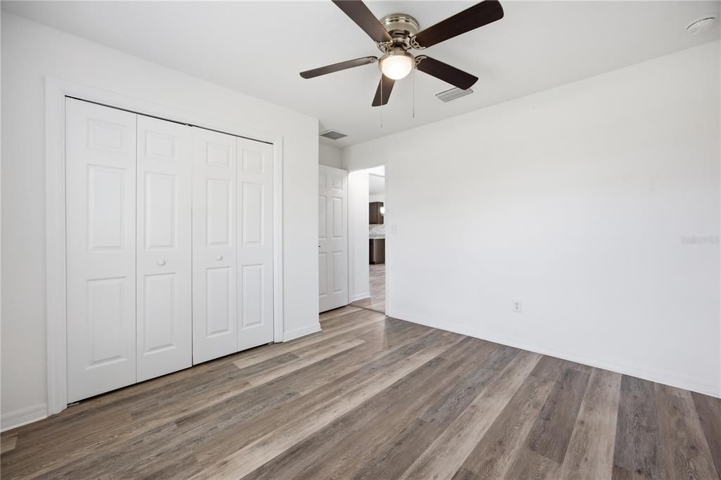 En Venta: $229,900 (3 camas, 2 baños, 1398 Pies cuadrados)