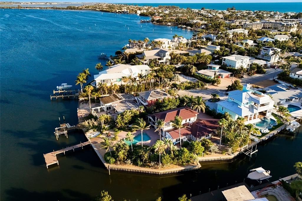 For Sale: $3,500,000 (4 beds, 4 baths, 3278 Square Feet)