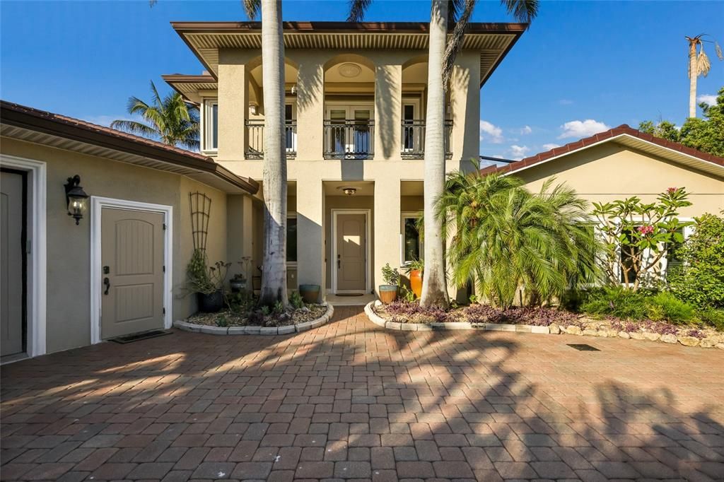 For Sale: $3,500,000 (4 beds, 4 baths, 3278 Square Feet)