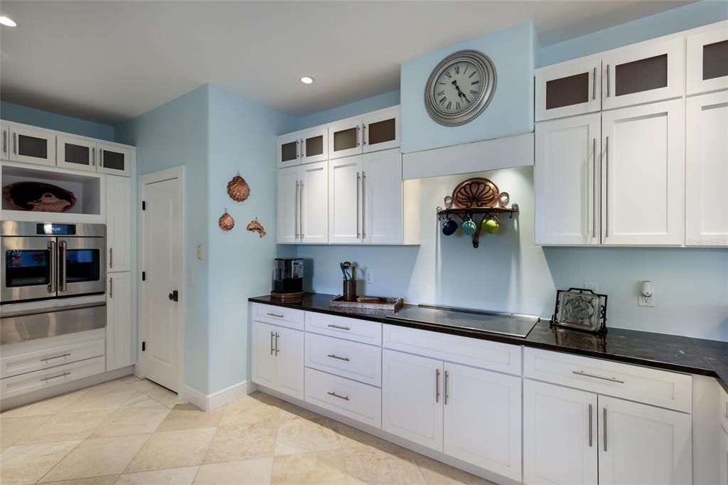 For Sale: $3,500,000 (4 beds, 4 baths, 3278 Square Feet)