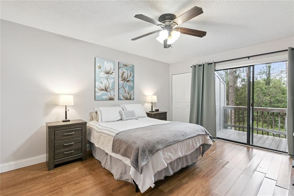 Activo con contrato: $129,900 (2 camas, 2 baños, 1123 Pies cuadrados)