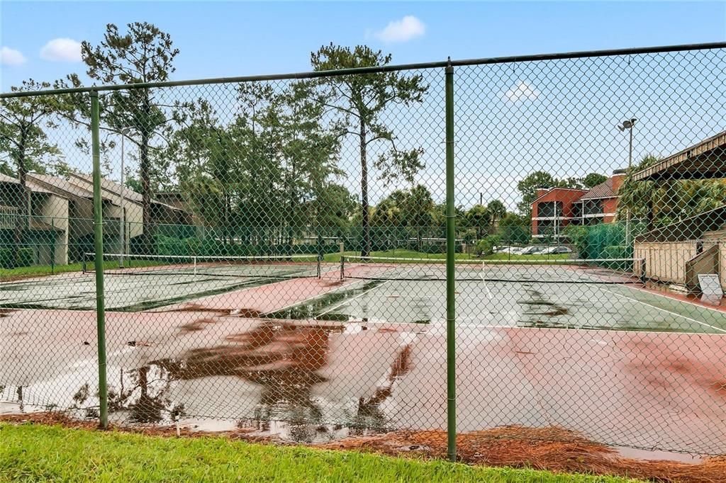 Activo con contrato: $129,900 (2 camas, 2 baños, 1123 Pies cuadrados)