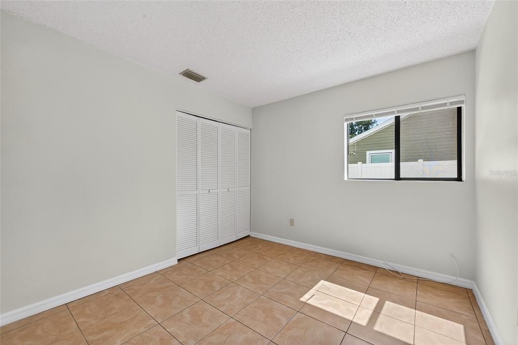 En Venta: $350,000 (5 camas, 0 baños, 2088 Pies cuadrados)