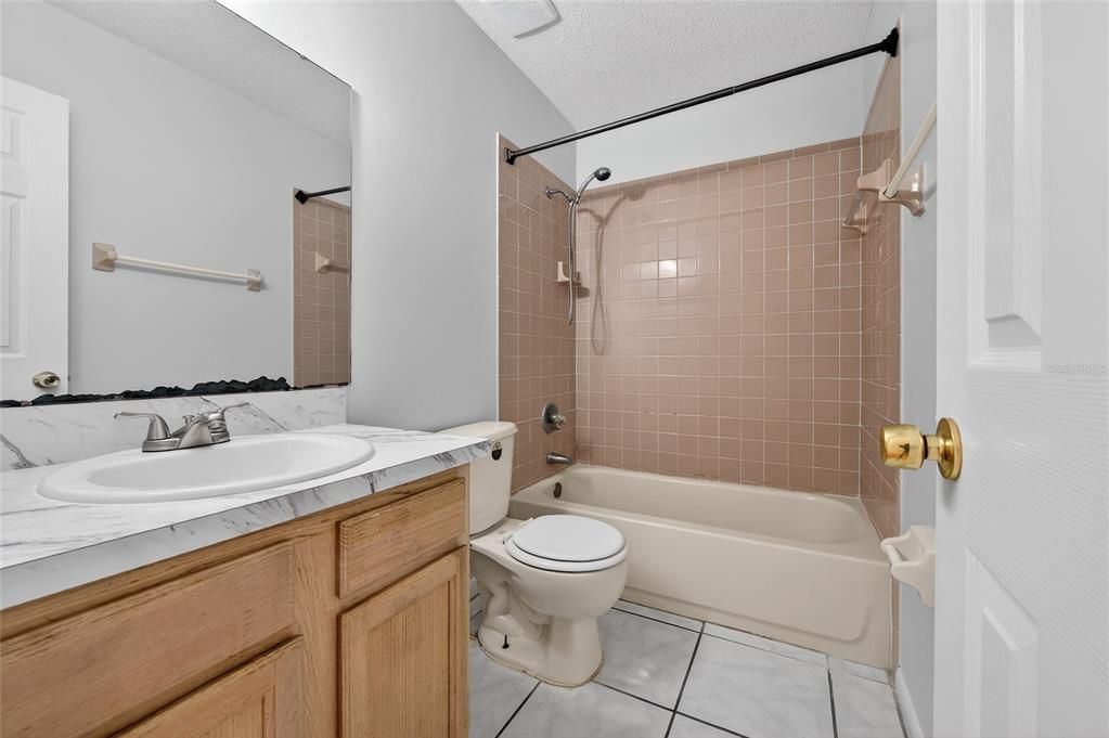 En Venta: $350,000 (5 camas, 0 baños, 2088 Pies cuadrados)