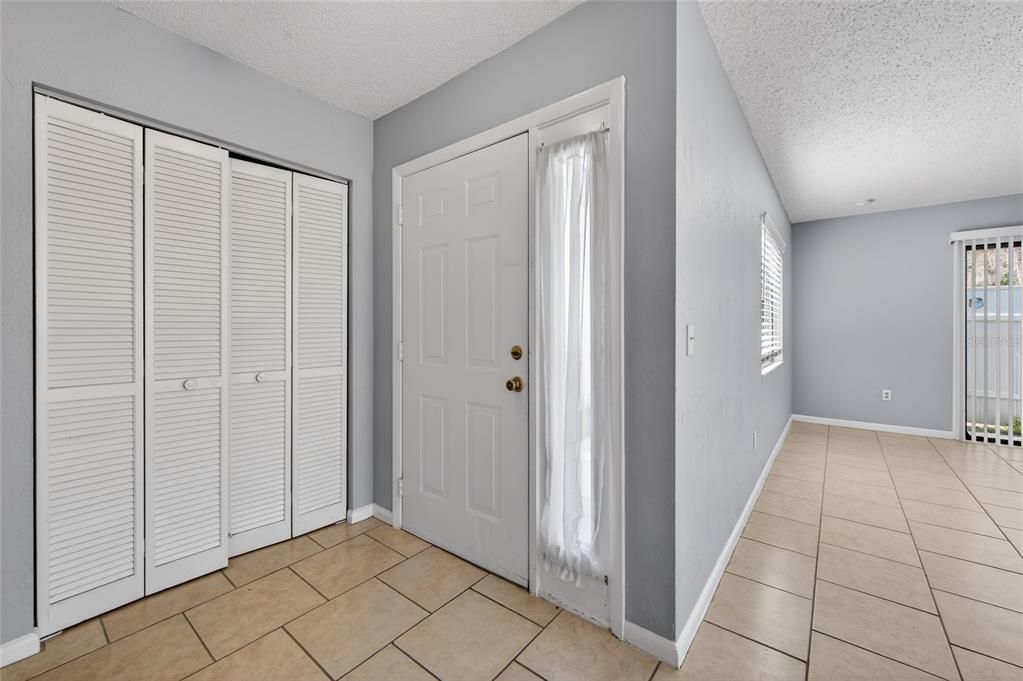 En Venta: $350,000 (5 camas, 0 baños, 2088 Pies cuadrados)