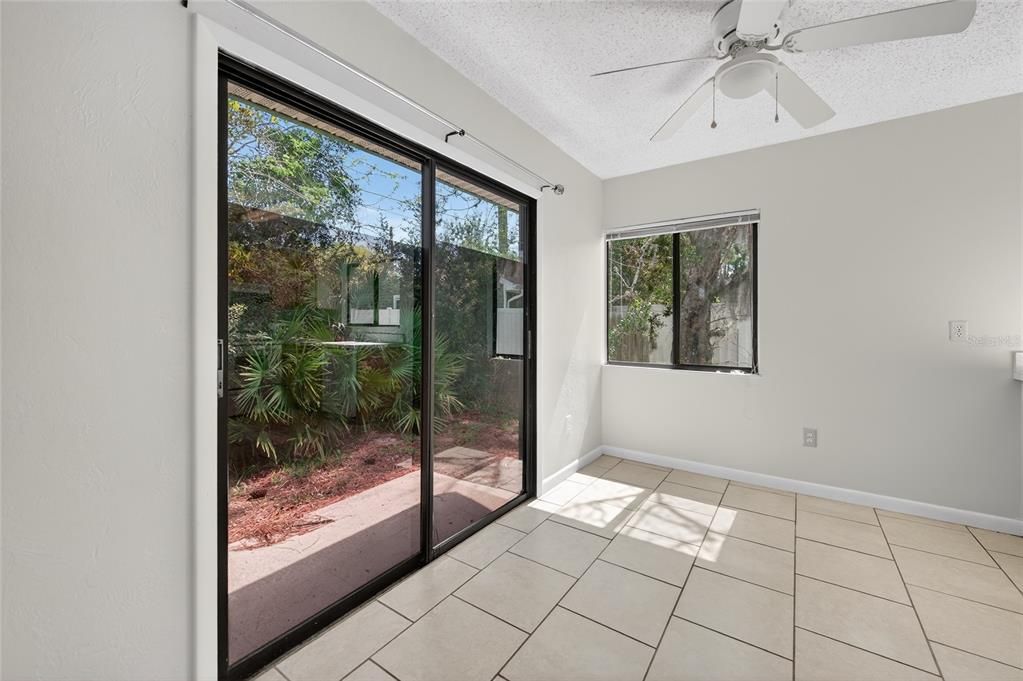 En Venta: $350,000 (5 camas, 0 baños, 2088 Pies cuadrados)