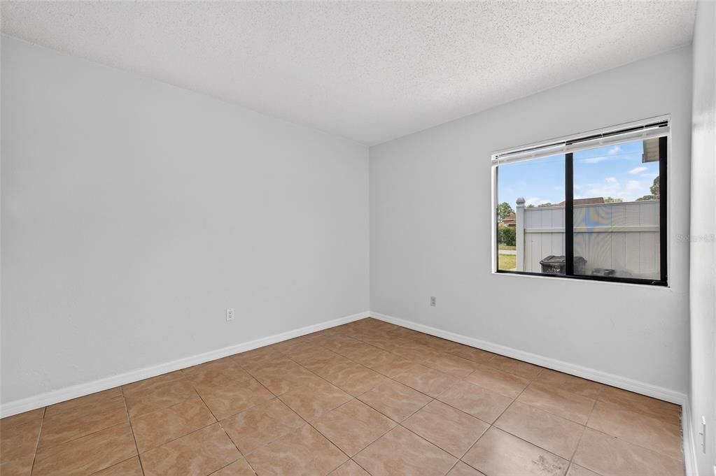 En Venta: $350,000 (5 camas, 0 baños, 2088 Pies cuadrados)