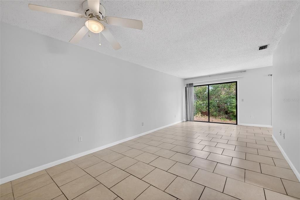 En Venta: $350,000 (5 camas, 0 baños, 2088 Pies cuadrados)