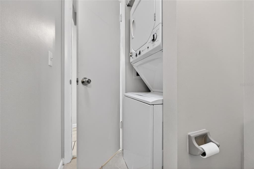 En Venta: $350,000 (5 camas, 0 baños, 2088 Pies cuadrados)