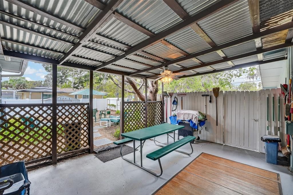 待售: $325,000 (3 贝兹, 1 浴室, 1732 平方英尺)