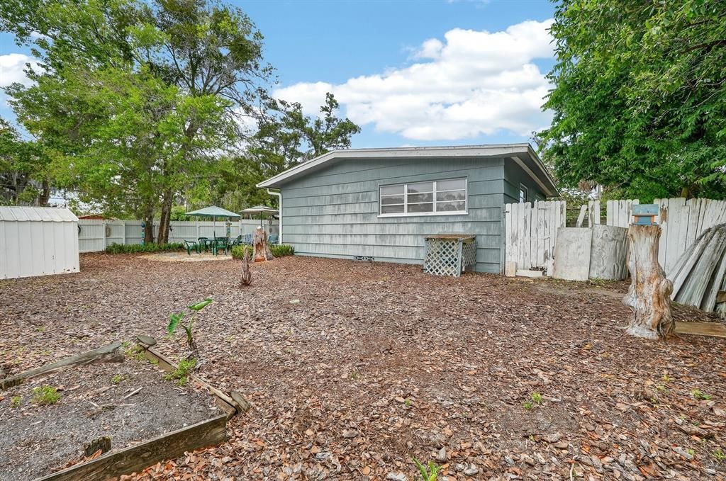 待售: $325,000 (3 贝兹, 1 浴室, 1732 平方英尺)