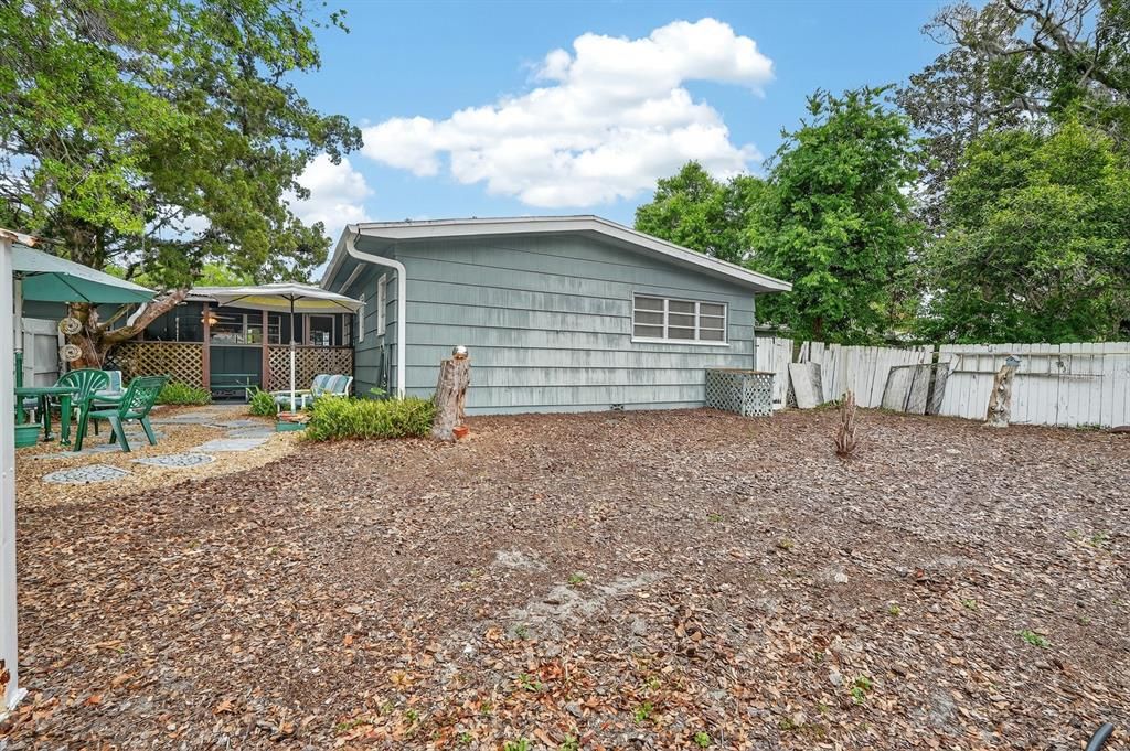 待售: $325,000 (3 贝兹, 1 浴室, 1732 平方英尺)