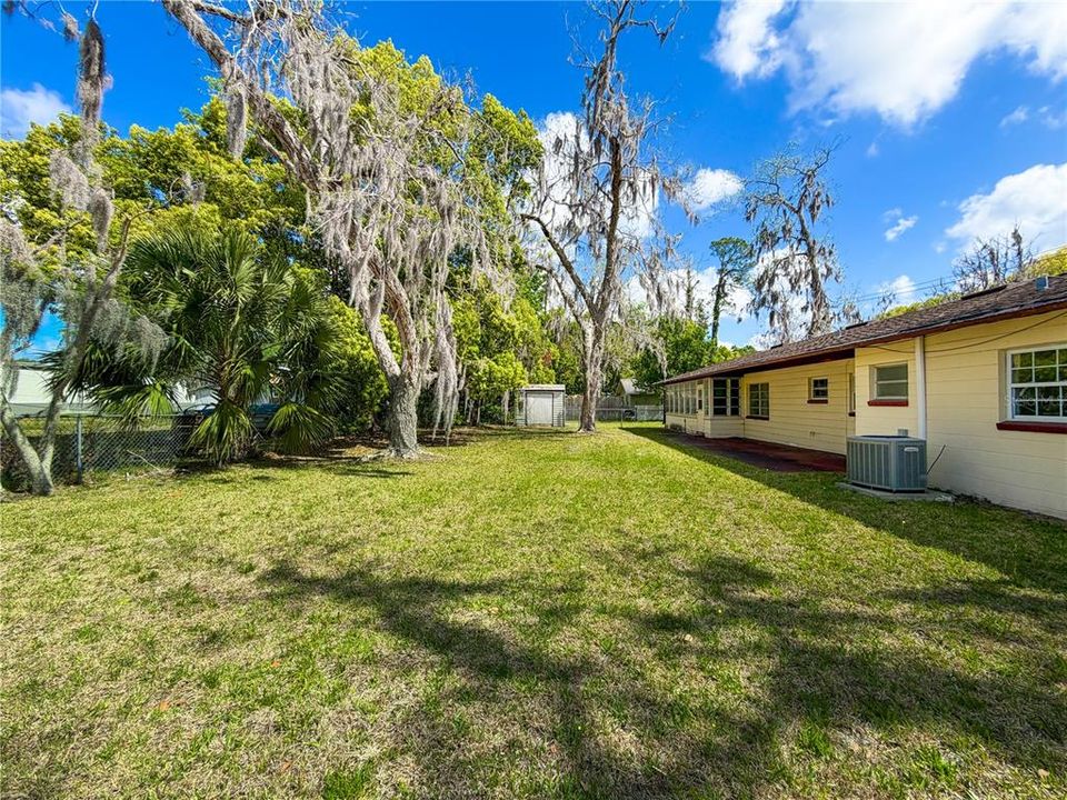 Active With Contract: $162,000 (3 beds, 2 baths, 1765 Square Feet)