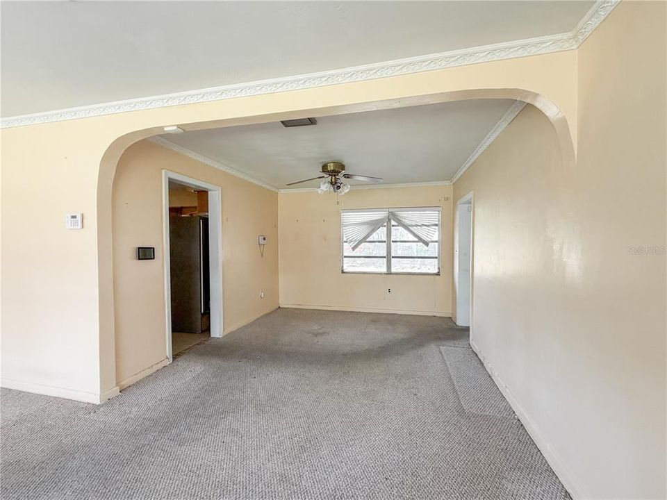 Active With Contract: $162,000 (3 beds, 2 baths, 1765 Square Feet)