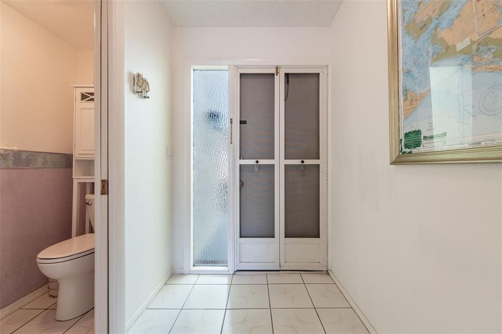 На продажу: $180,000 (2 спален, 2 ванн, 1026 Квадратных фут)