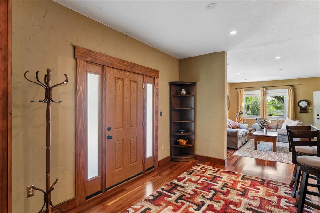 En Venta: $375,000 (3 camas, 2 baños, 2180 Pies cuadrados)