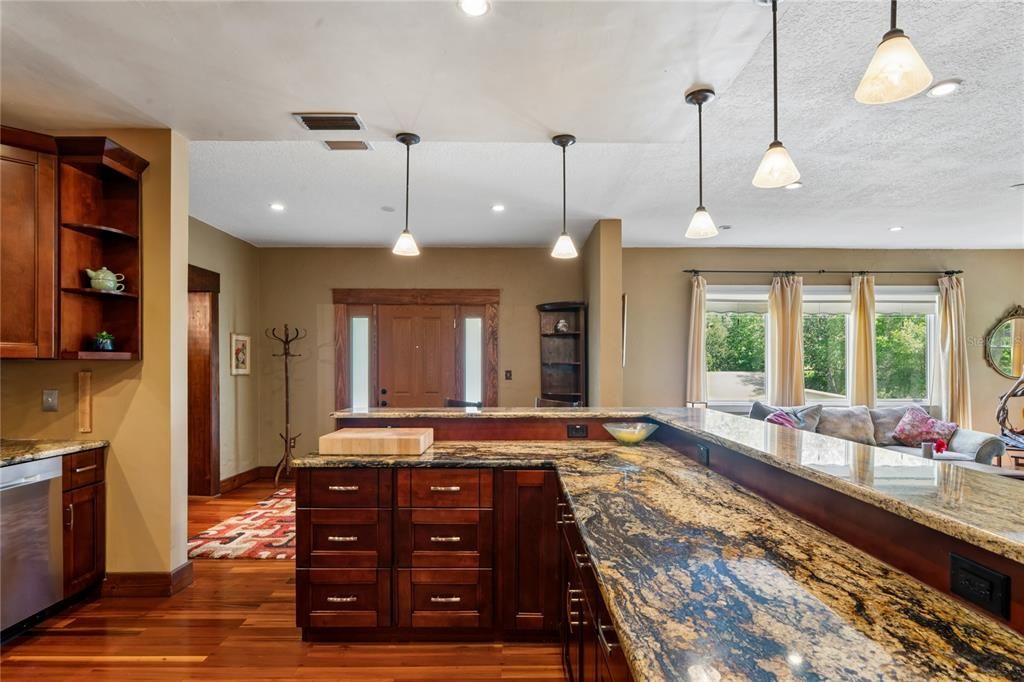 En Venta: $375,000 (3 camas, 2 baños, 2180 Pies cuadrados)