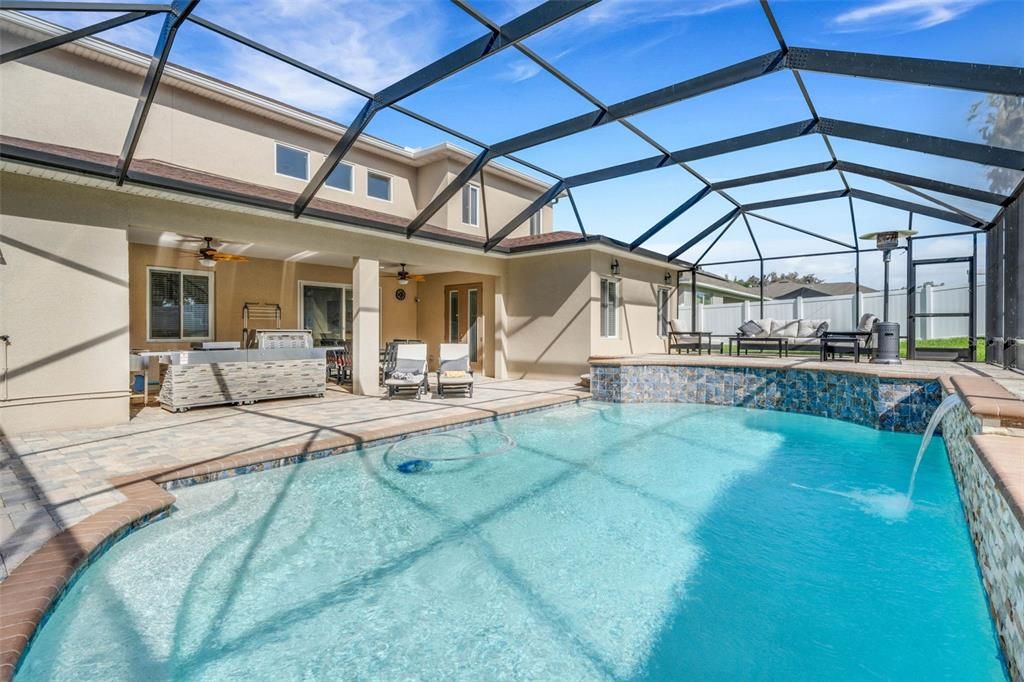 For Sale: $1,075,000 (5 beds, 5 baths, 3752 Square Feet)