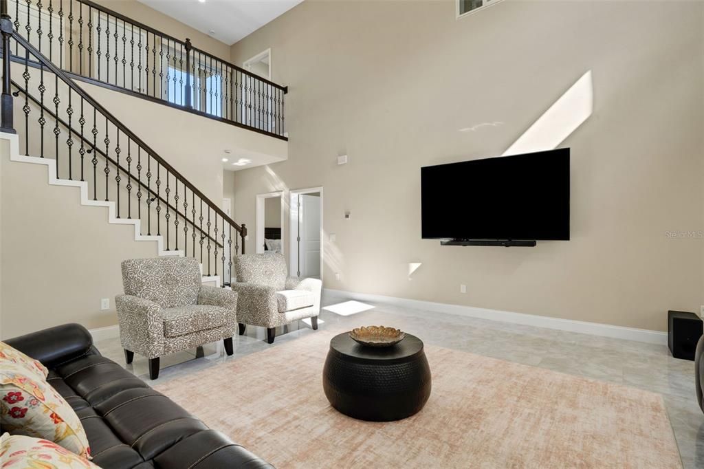 For Sale: $1,075,000 (5 beds, 5 baths, 3752 Square Feet)