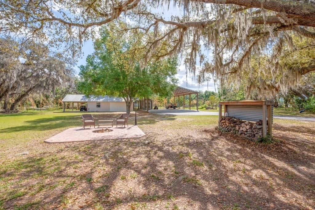Activo con contrato: $975,000 (4 camas, 2 baños, 3262 Pies cuadrados)