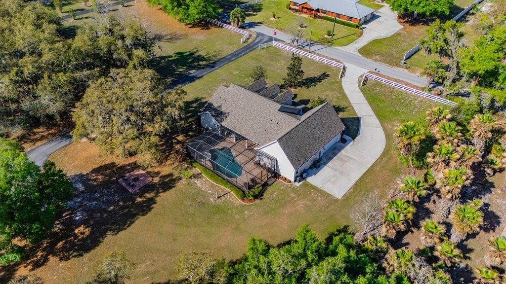 Activo con contrato: $975,000 (4 camas, 2 baños, 3262 Pies cuadrados)