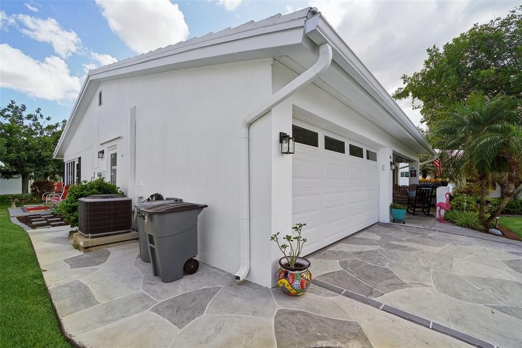 На продажу: $389,900 (2 спален, 2 ванн, 1776 Квадратных фут)