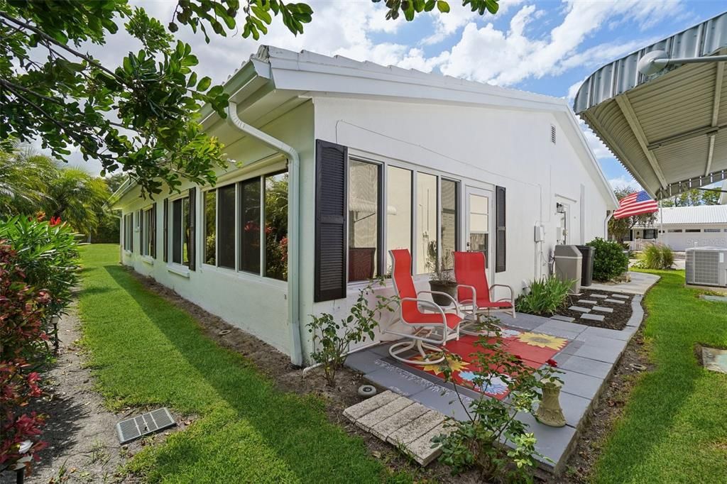 На продажу: $389,900 (2 спален, 2 ванн, 1776 Квадратных фут)