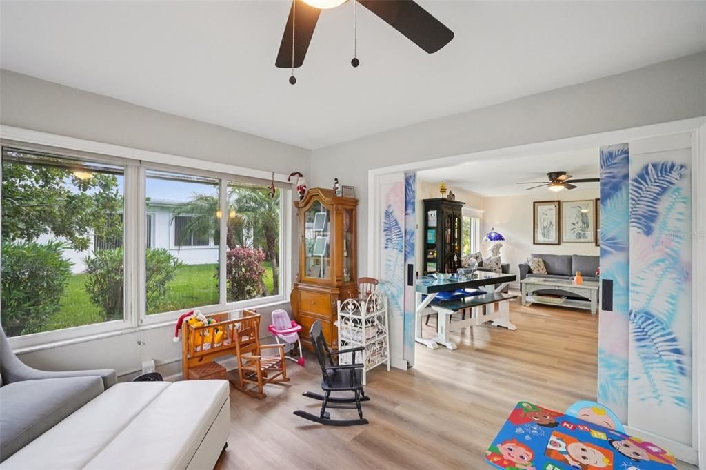 На продажу: $389,900 (2 спален, 2 ванн, 1776 Квадратных фут)