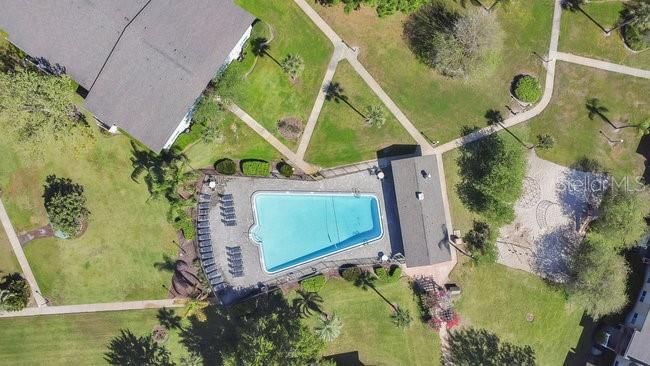 For Sale: $114,000 (2 beds, 1 baths, 881 Square Feet)