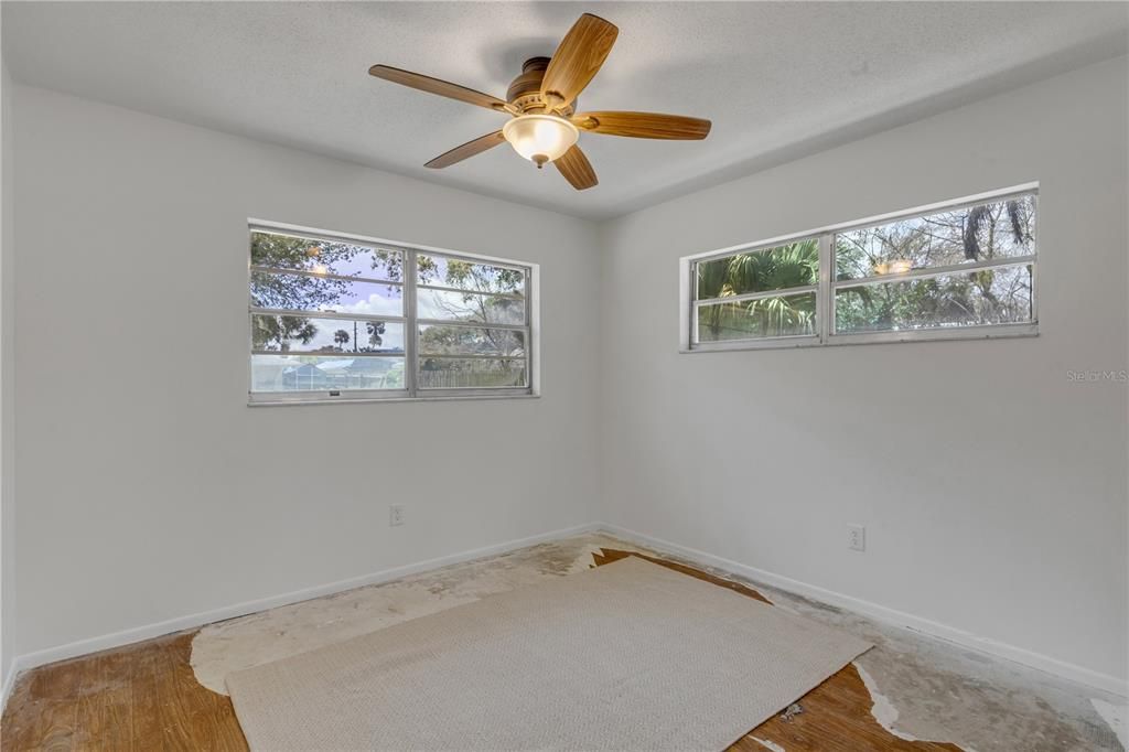 Activo con contrato: $598,000 (3 camas, 2 baños, 1583 Pies cuadrados)