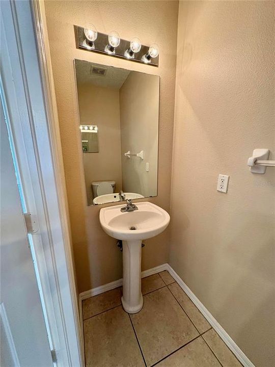 Active With Contract: $229,000 (3 beds, 2 baths, 1506 Square Feet)