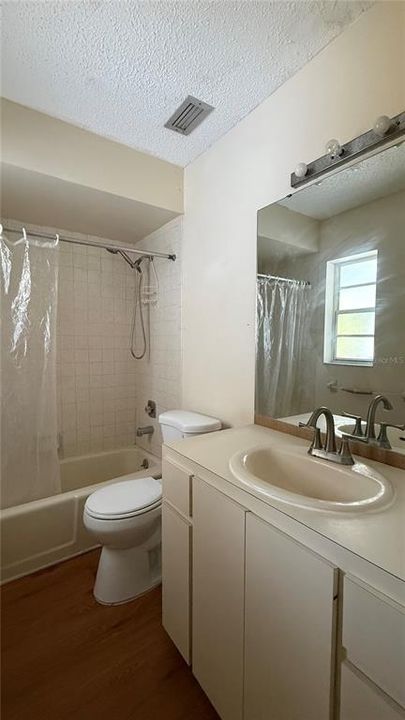 В аренду: $1,500 (2 спален, 2 ванн, 1086 Квадратных фут)
