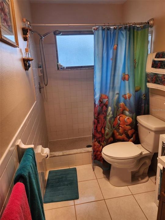 Activo con contrato: $354,000 (2 camas, 2 baños, 1306 Pies cuadrados)