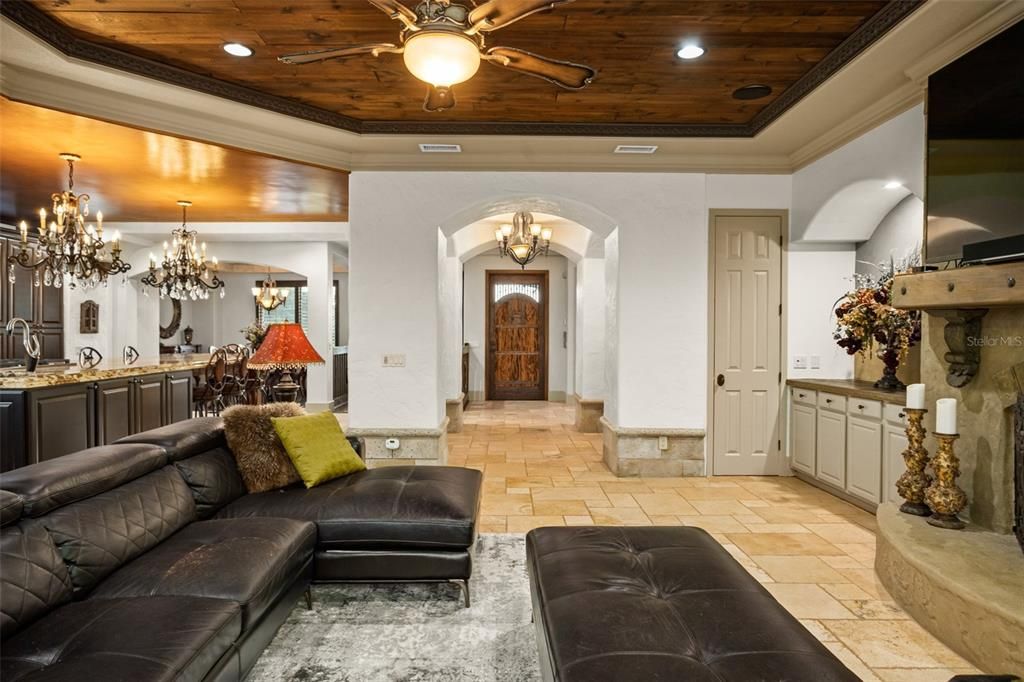En Venta: $1,450,000 (4 camas, 3 baños, 4301 Pies cuadrados)