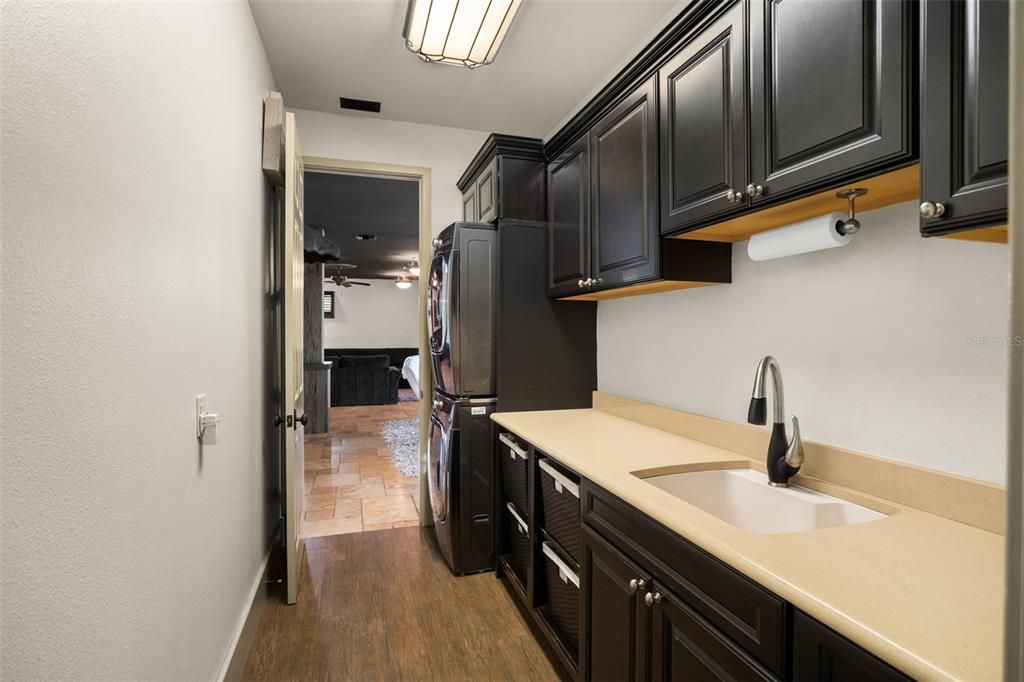 En Venta: $1,450,000 (4 camas, 3 baños, 4301 Pies cuadrados)