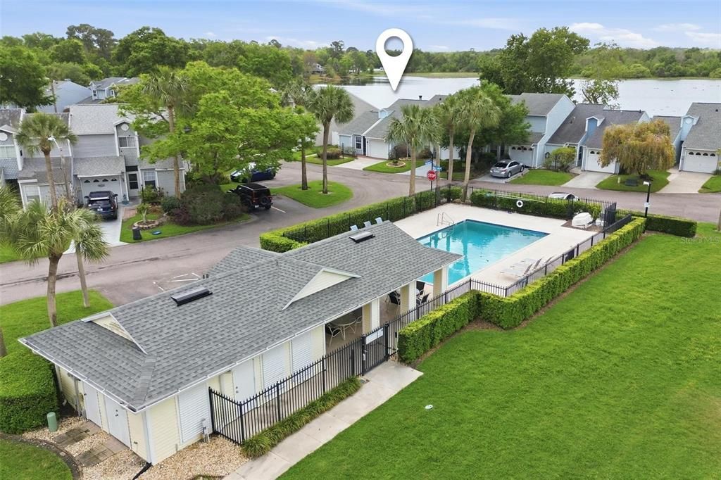 Под контрактом: $289,900 (2 спален, 2 ванн, 1063 Квадратных фут)