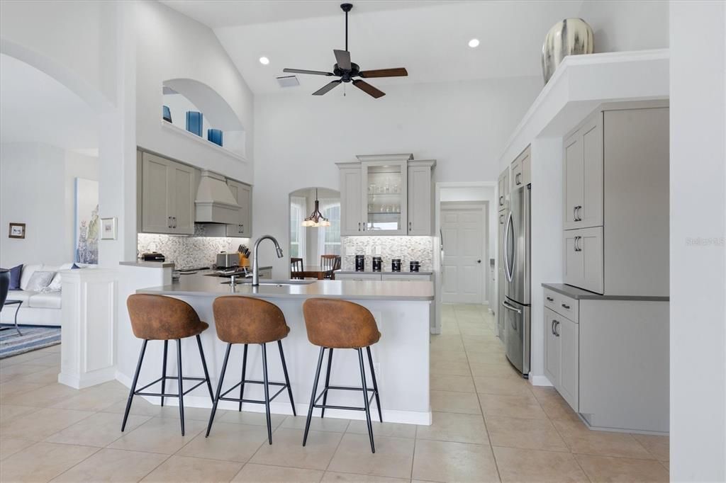 En Venta: $1,100,000 (3 camas, 2 baños, 2109 Pies cuadrados)