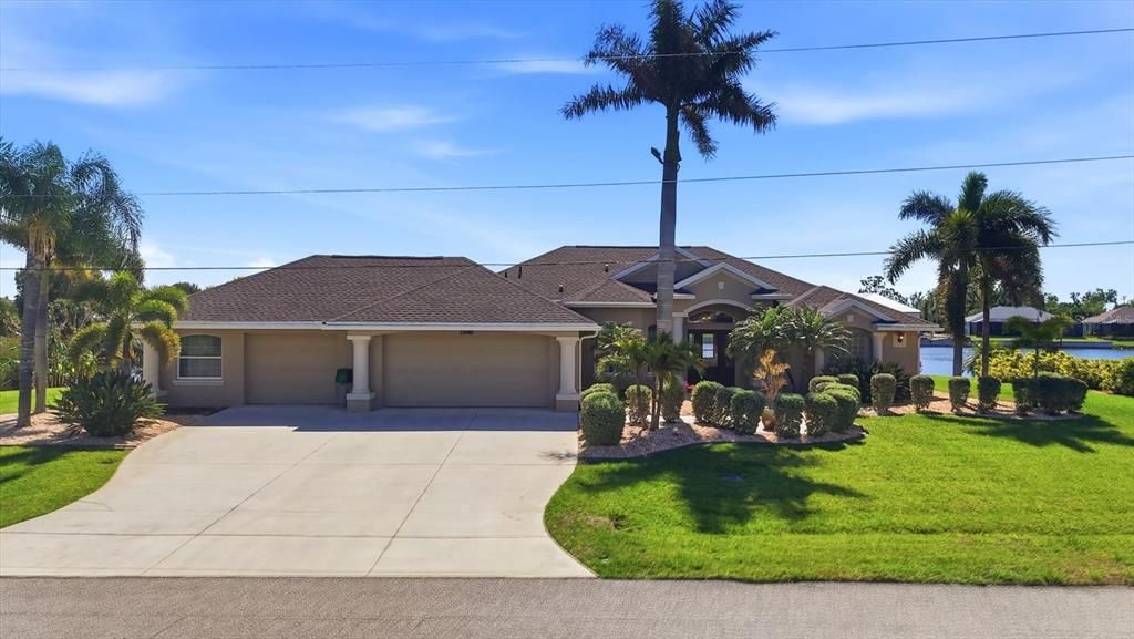 En Venta: $1,100,000 (3 camas, 2 baños, 2109 Pies cuadrados)