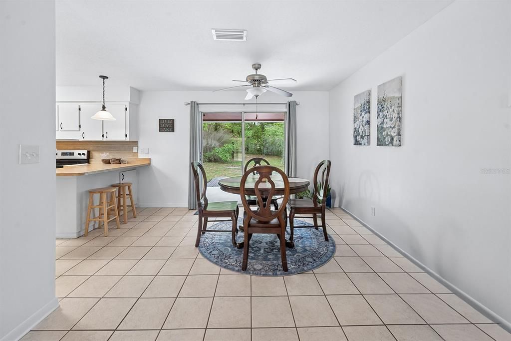 For Sale: $295,000 (3 beds, 2 baths, 1176 Square Feet)