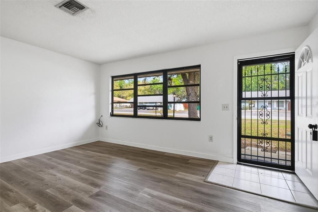 En Venta: $260,000 (2 camas, 2 baños, 1292 Pies cuadrados)