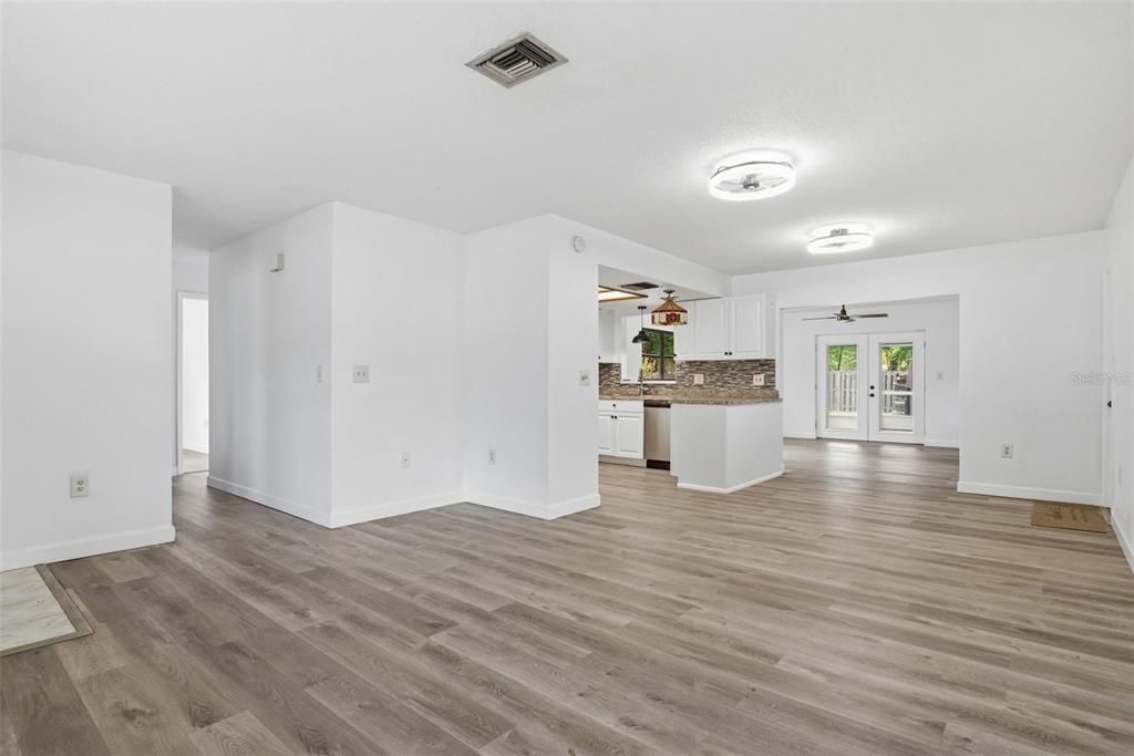 En Venta: $260,000 (2 camas, 2 baños, 1292 Pies cuadrados)