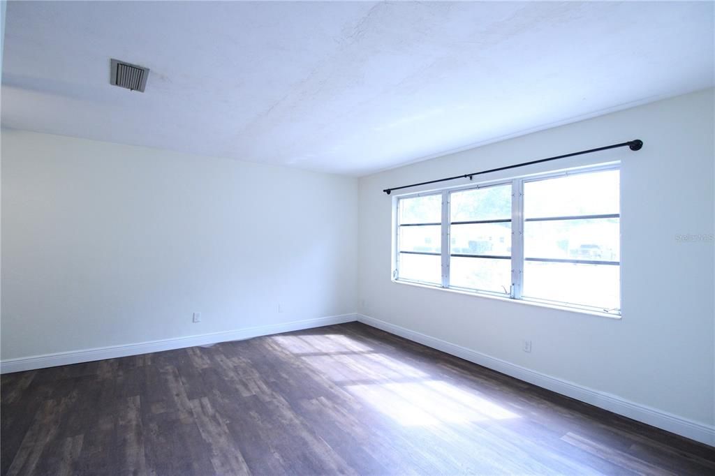 En Renta: $2,000 (3 camas, 2 baños, 1344 Pies cuadrados)