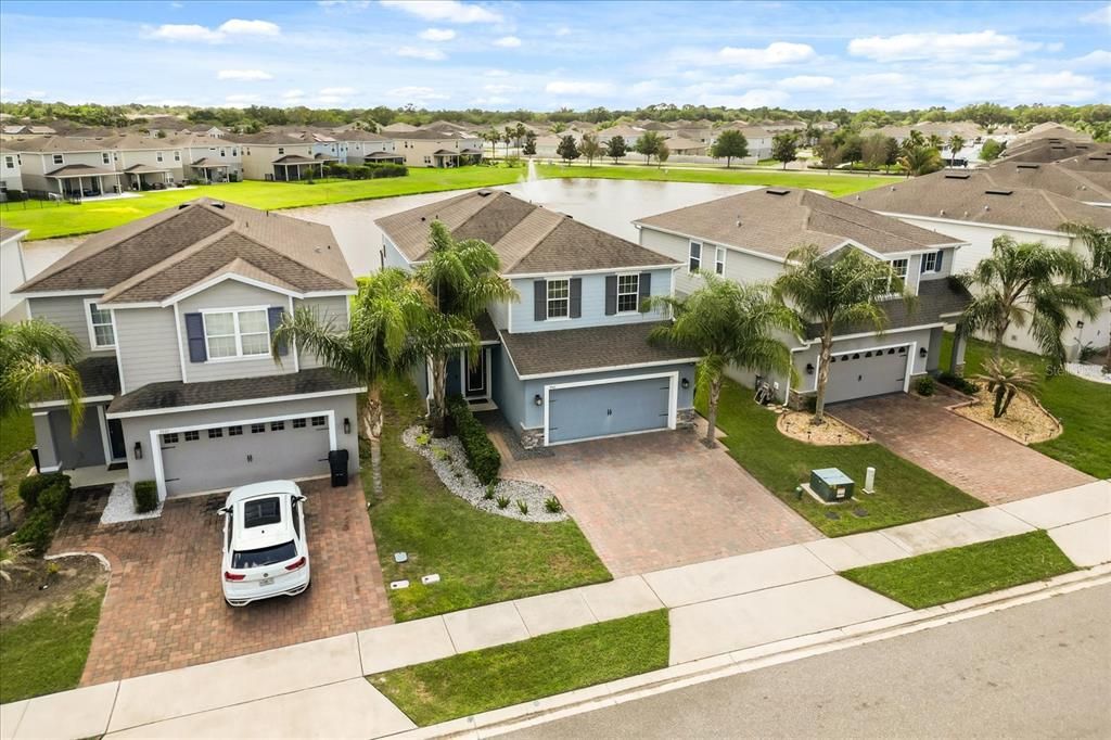 На продажу: $569,900 (4 спален, 2 ванн, 2424 Квадратных фут)