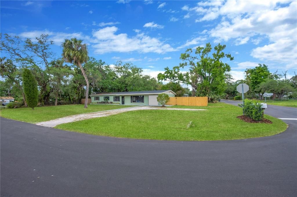 For Sale: $389,900 (4 beds, 2 baths, 1920 Square Feet)