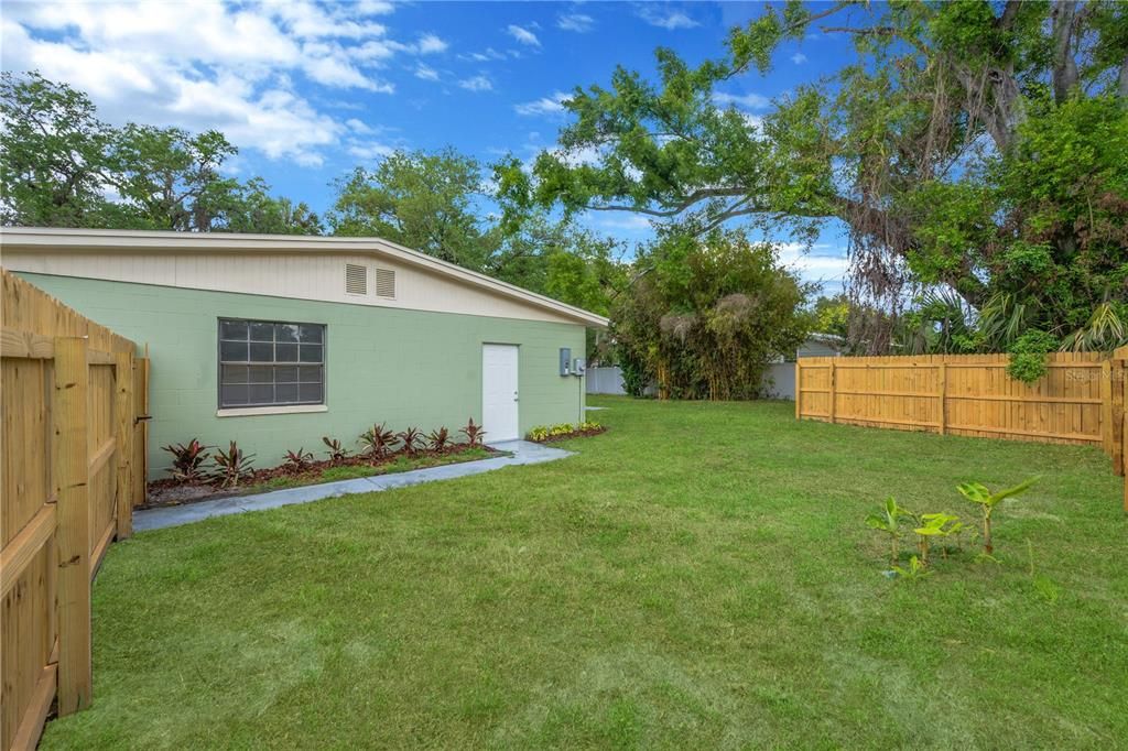 For Sale: $389,900 (4 beds, 2 baths, 1920 Square Feet)