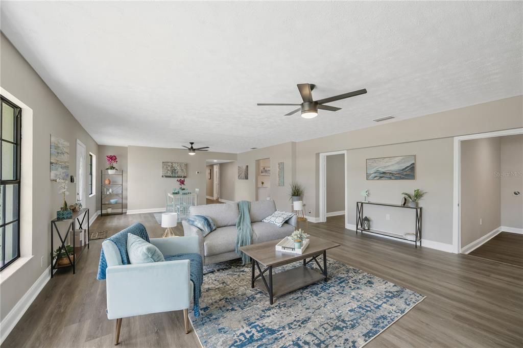 For Sale: $389,900 (4 beds, 2 baths, 1920 Square Feet)