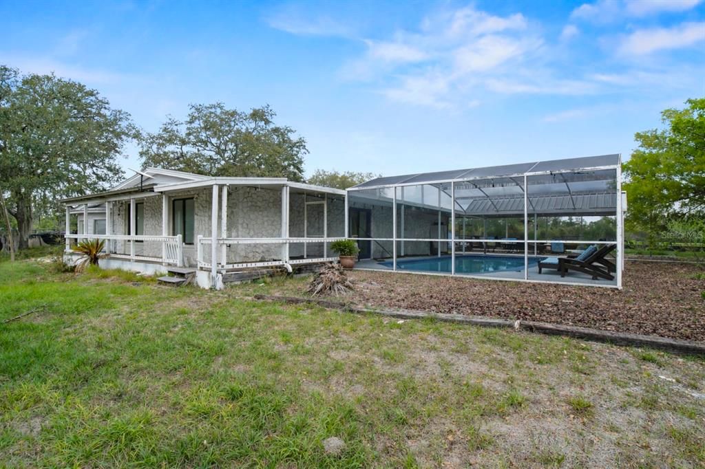 待售: $1,499,000 (40.74 acres)