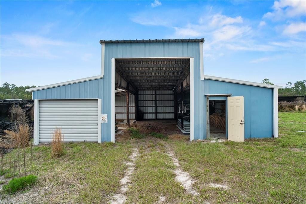 待售: $1,499,000 (40.74 acres)